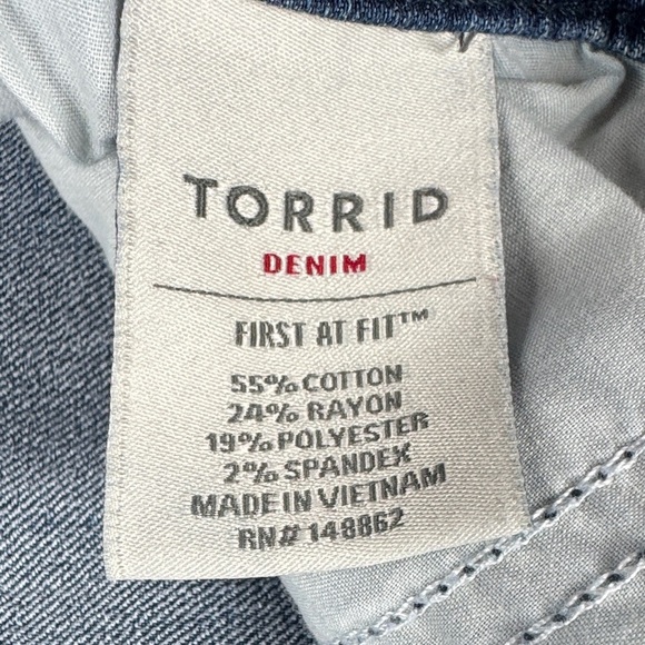 Torrid First At Fit Jegging Crop - Picture 10 of 12